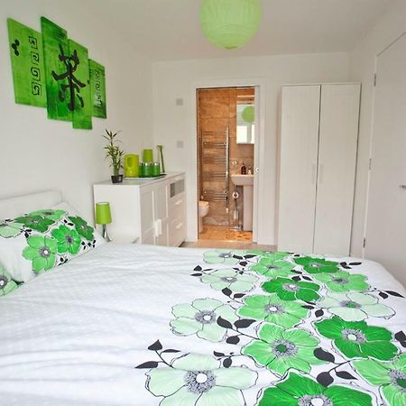 Gala Rooms Homestay - Free Parking Единбург Екстериор снимка