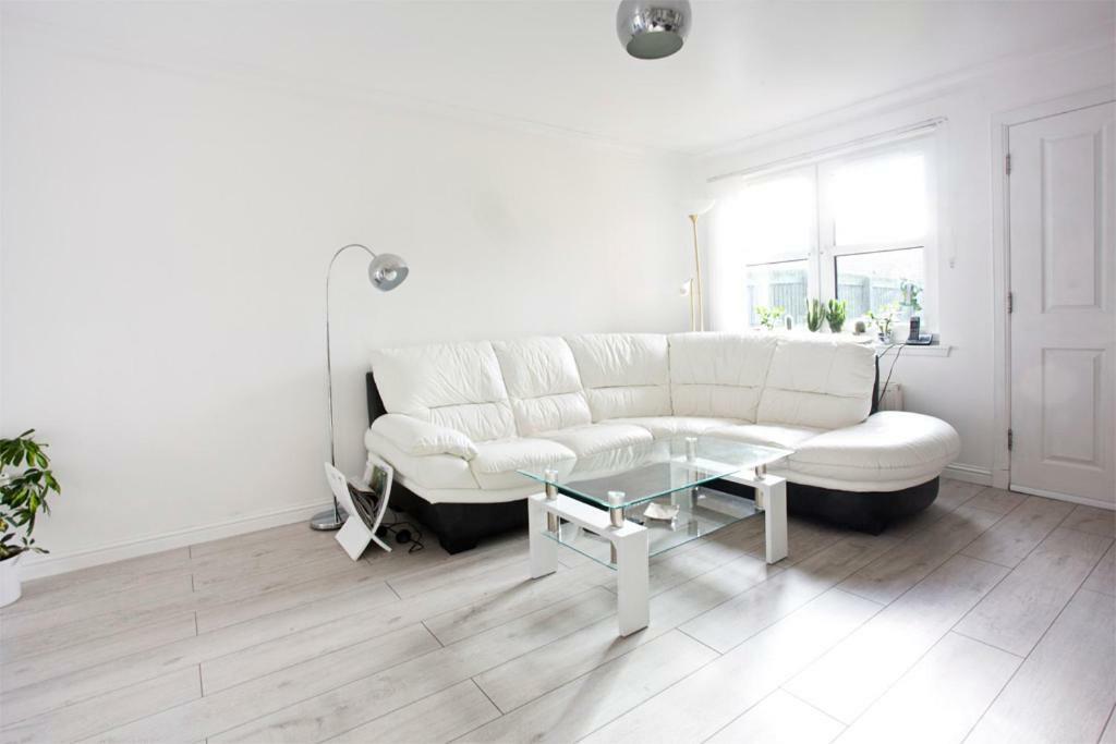 Gala Rooms Homestay - Free Parking Единбург Екстериор снимка